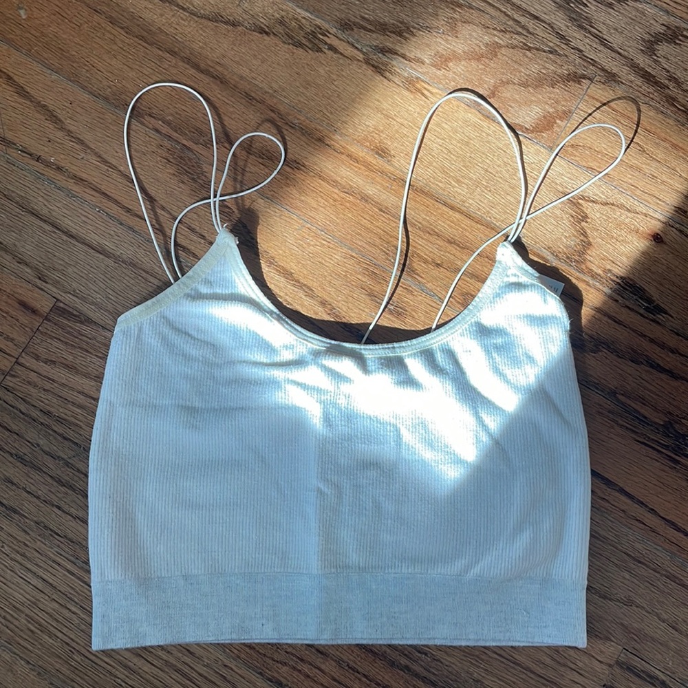Urban Outfitters white cropped tank. S